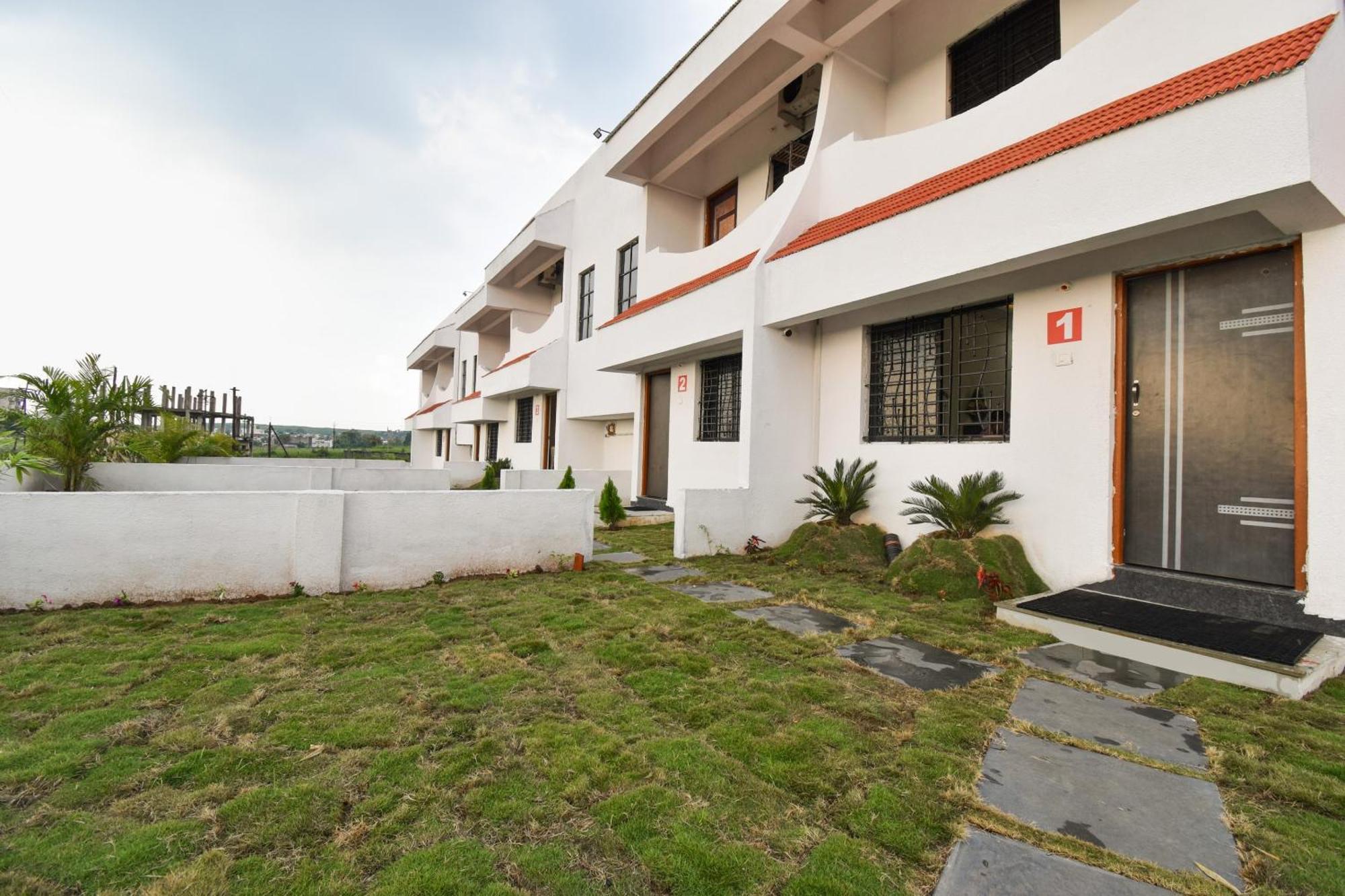 Spot On Carnival Resorts Raipur  Ngoại thất bức ảnh