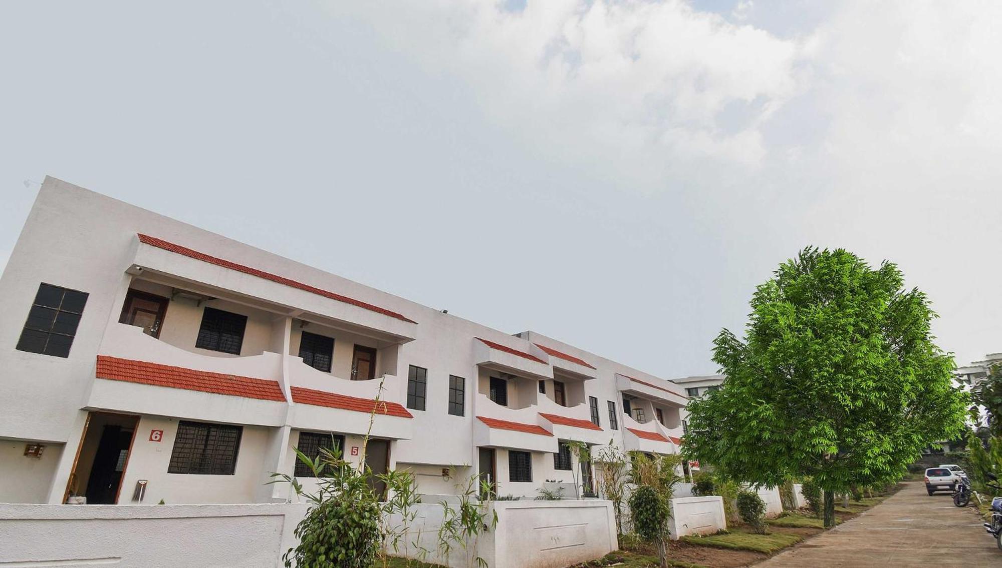 Spot On Carnival Resorts Raipur  Ngoại thất bức ảnh